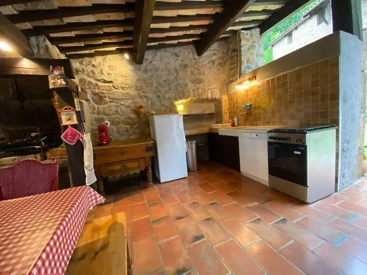 Maison Avec Piscine - Juvinas 0*,